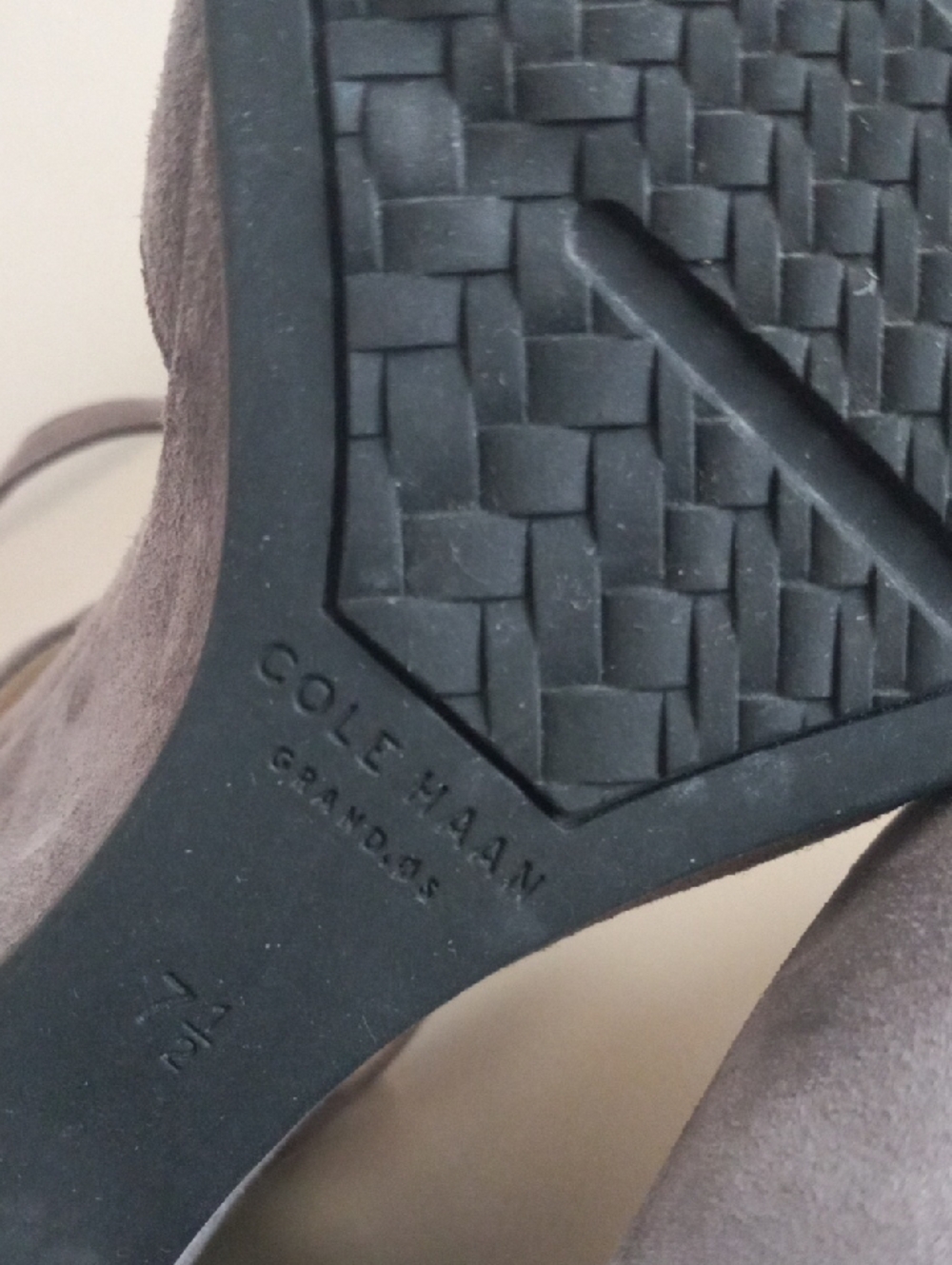 Cole Haan Gray Suede Architectural Wedge Heels with Buckled Ankle Strap Size 7.5 - Picture 16 of 16